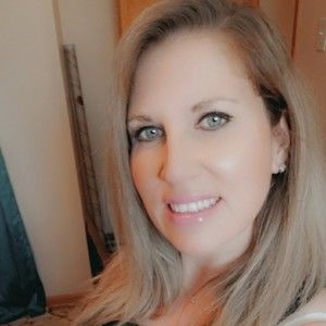 Meet your Posher, Meegan